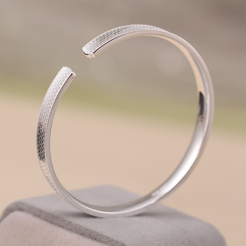 s999足银手镯开口龙鳞纹纯银时尚手环简约民族风压花闪亮银镯子