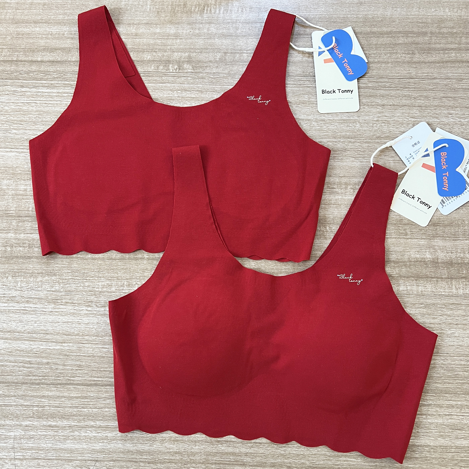 小黑托昵新年红色女童发育内衣