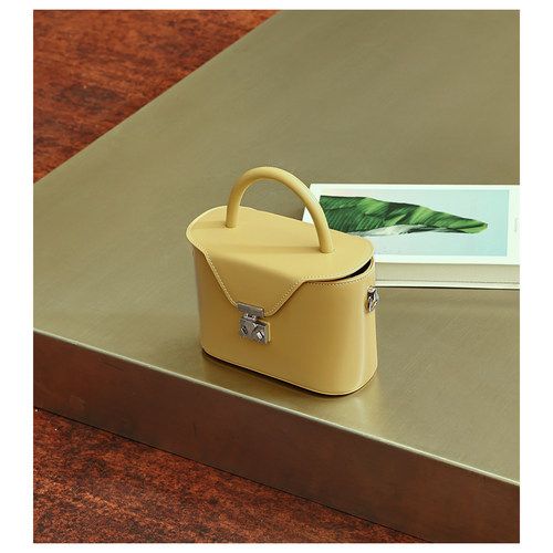 GXFMOD牛皮轻奢通勤小方包