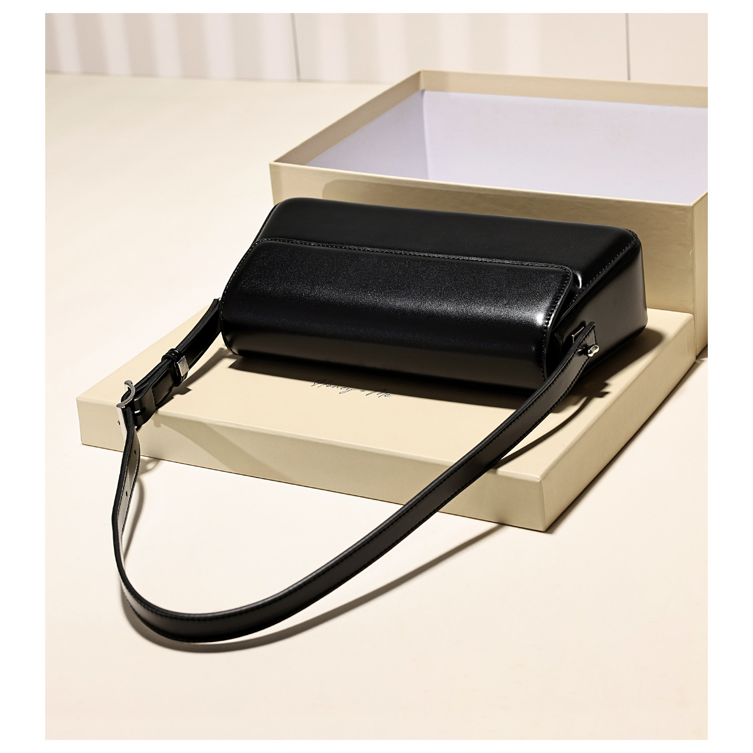 GXFMOD小众时尚潮流真皮腋下包女2026早春新款高级感单肩斜挎包