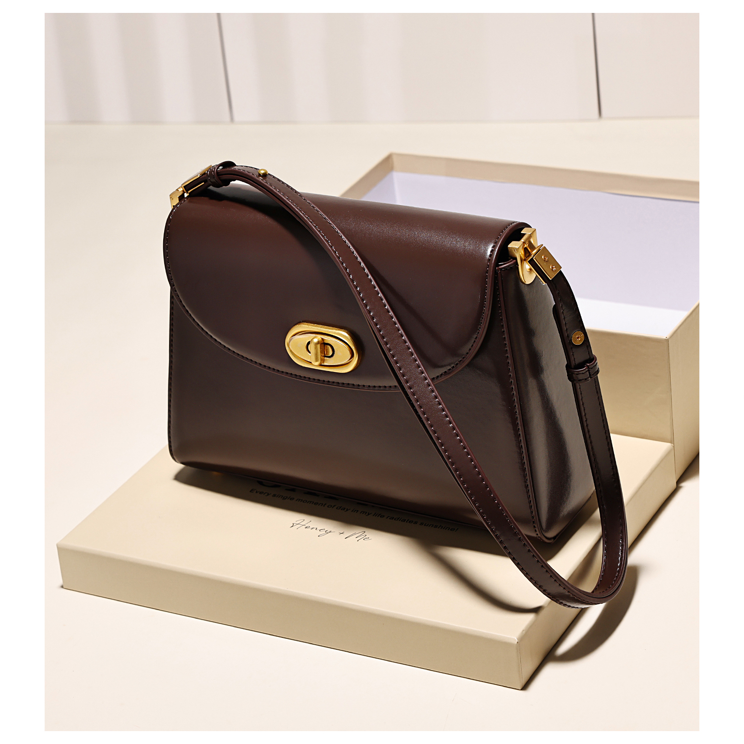 小众品牌简约复古单肩包女