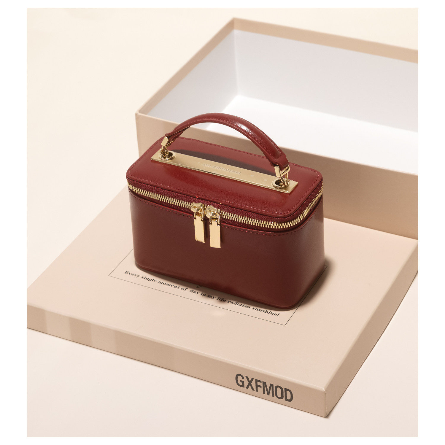 GXFMOD高级感牛皮手提小方包女2024新款洋气盒子包复古红色小挎包,箱包皮具/热销女包/男包,小方包,淘宝优惠券,粉丝福利购,淘宝优惠卷