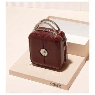 GXFMOD新品流行红色牛皮新娘包2025春夏本命年女结婚包单肩斜挎包