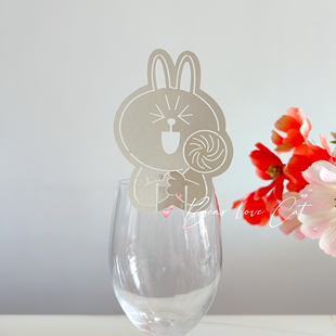 50张满月宴生日席位卡 宝宝座位卡 激光镂空兔子酒杯插卡定制名字