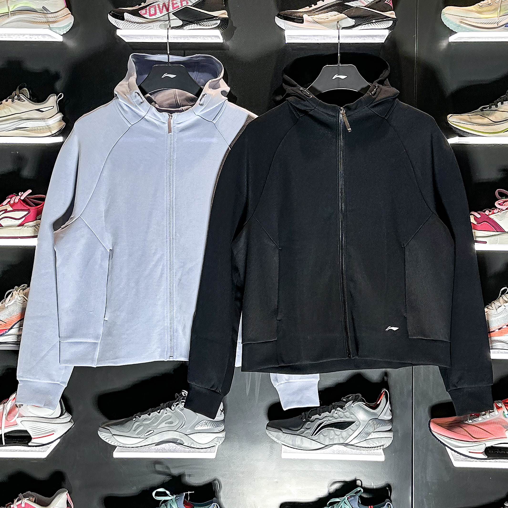 李宁女子运动外套健身休闲宽松25