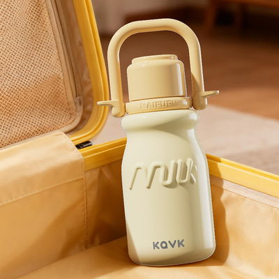 小奶杯子新款高颜值学生保温杯子大容量便携水壶随行吸管咖啡杯女