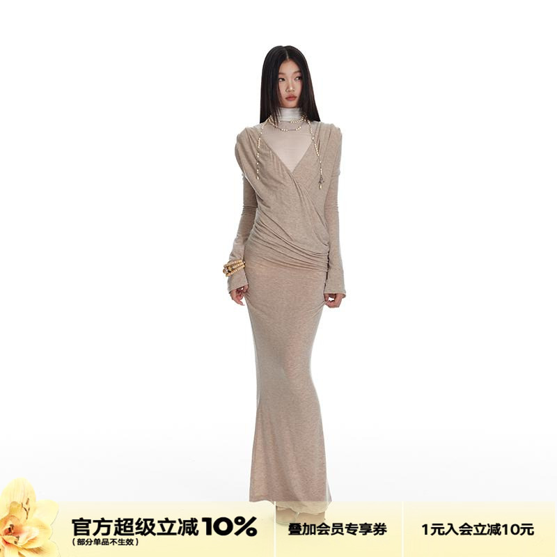 4muggle天丝羊毛混纺深V领连衣裙