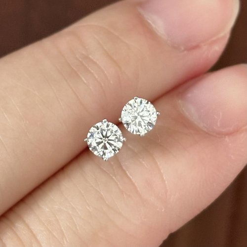 几十块18k培育钻耳钉源头工厂