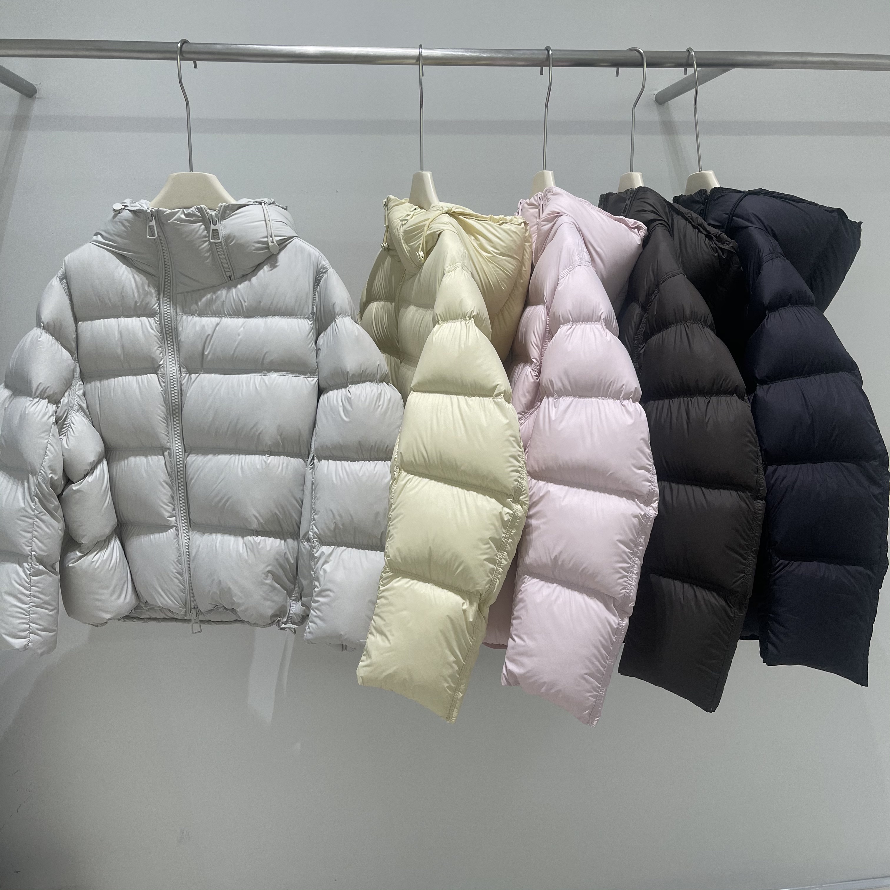 欧货高端云朵泡芙排骨羽绒服