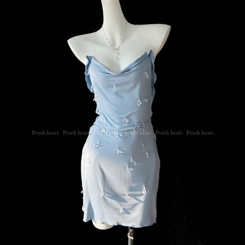 小众露背性感水滴吊带包臀连衣裙