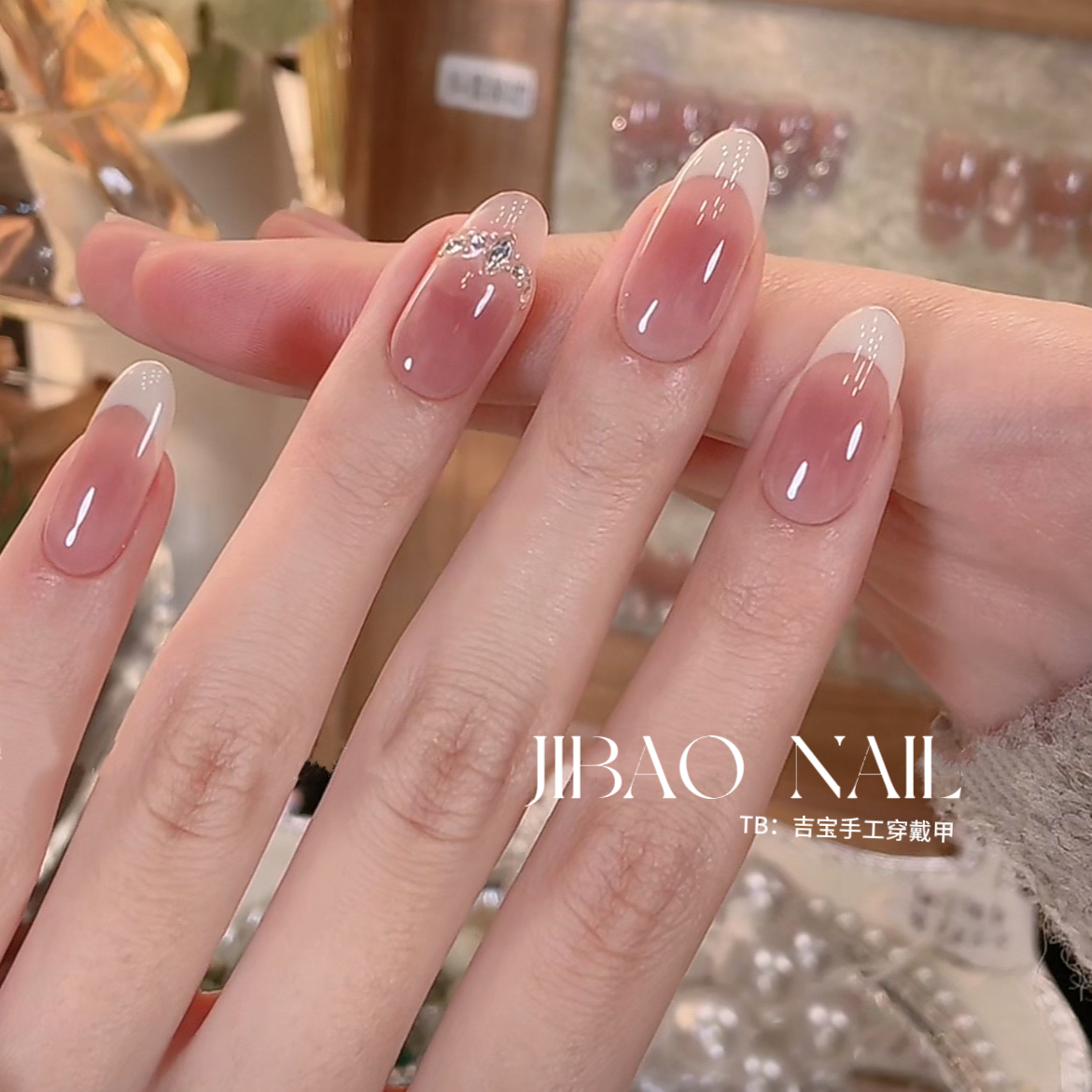 【白法兰西】冰透腮红纯手工穿戴甲高级感轻奢爆闪鎏金美甲显白