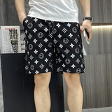 黑色