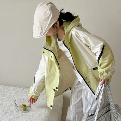 女童外套2026新款春装韩版儿童连帽拼接大童初中生宽松长袖冲锋衣