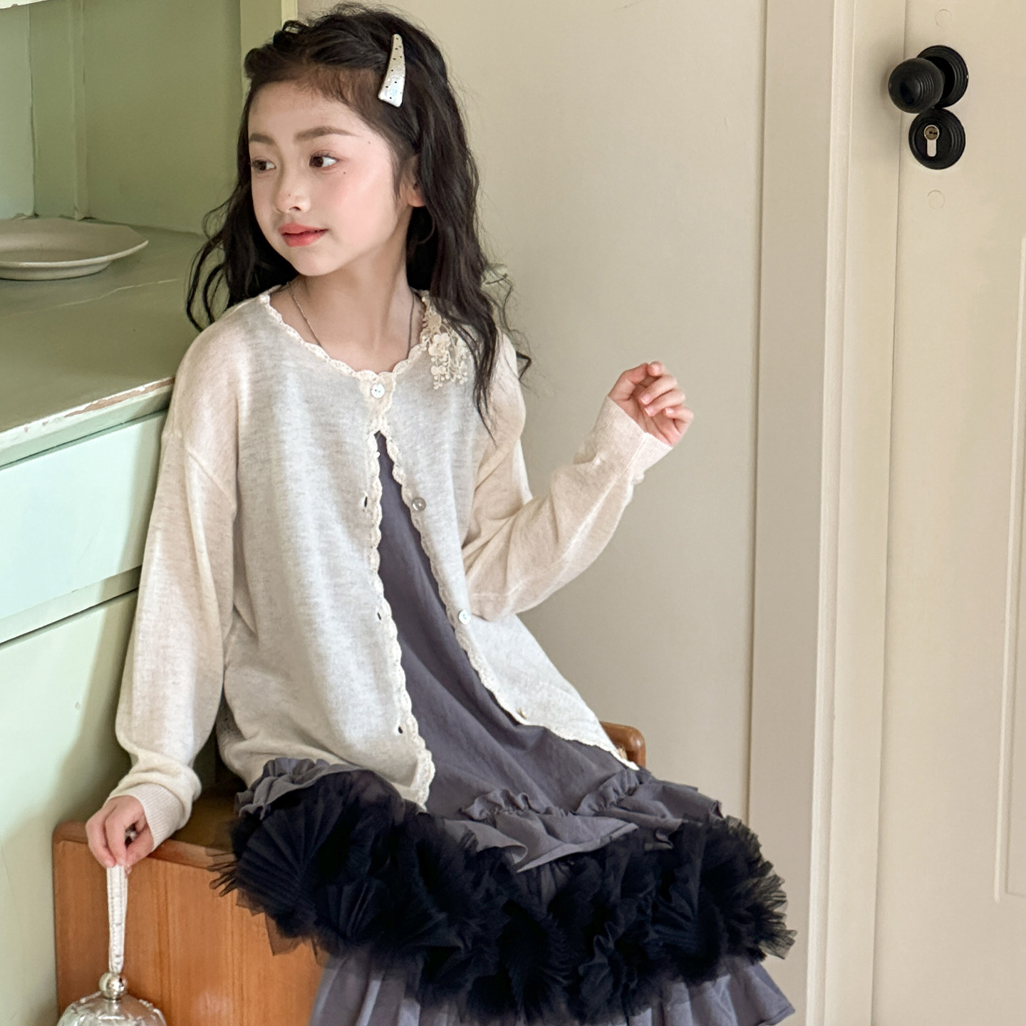 女童针织开衫外套春秋2026新款秋装青少年女大童镂空薄款洋气上衣图片