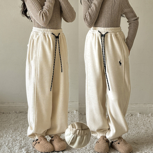 女童加绒裤子2026秋冬新款儿童束脚裤一体绒运动卫裤女大童阔腿裤