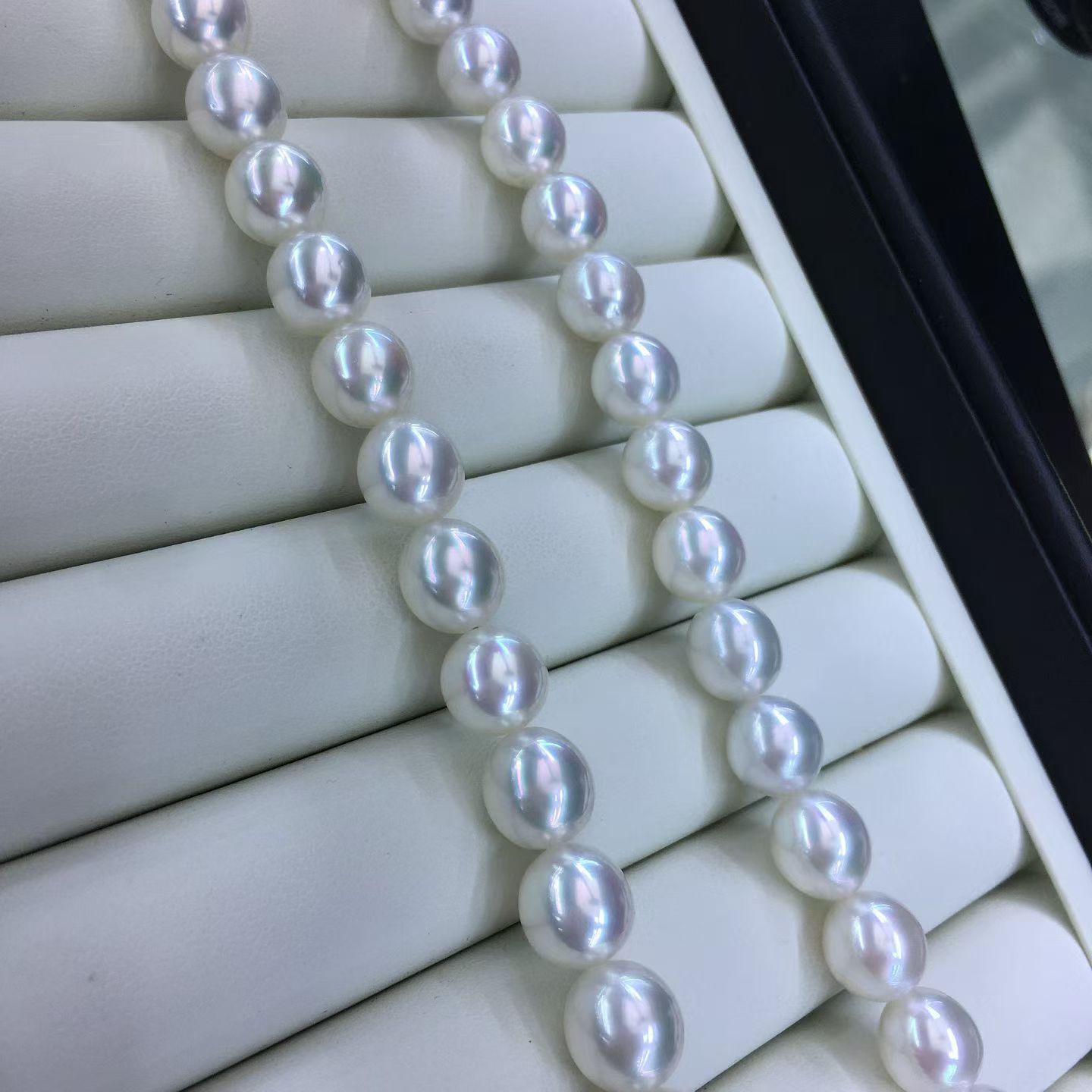 澳洲白珠项链，超强镜面宝石光感超干净滑皮，极微瑕，目测正圆