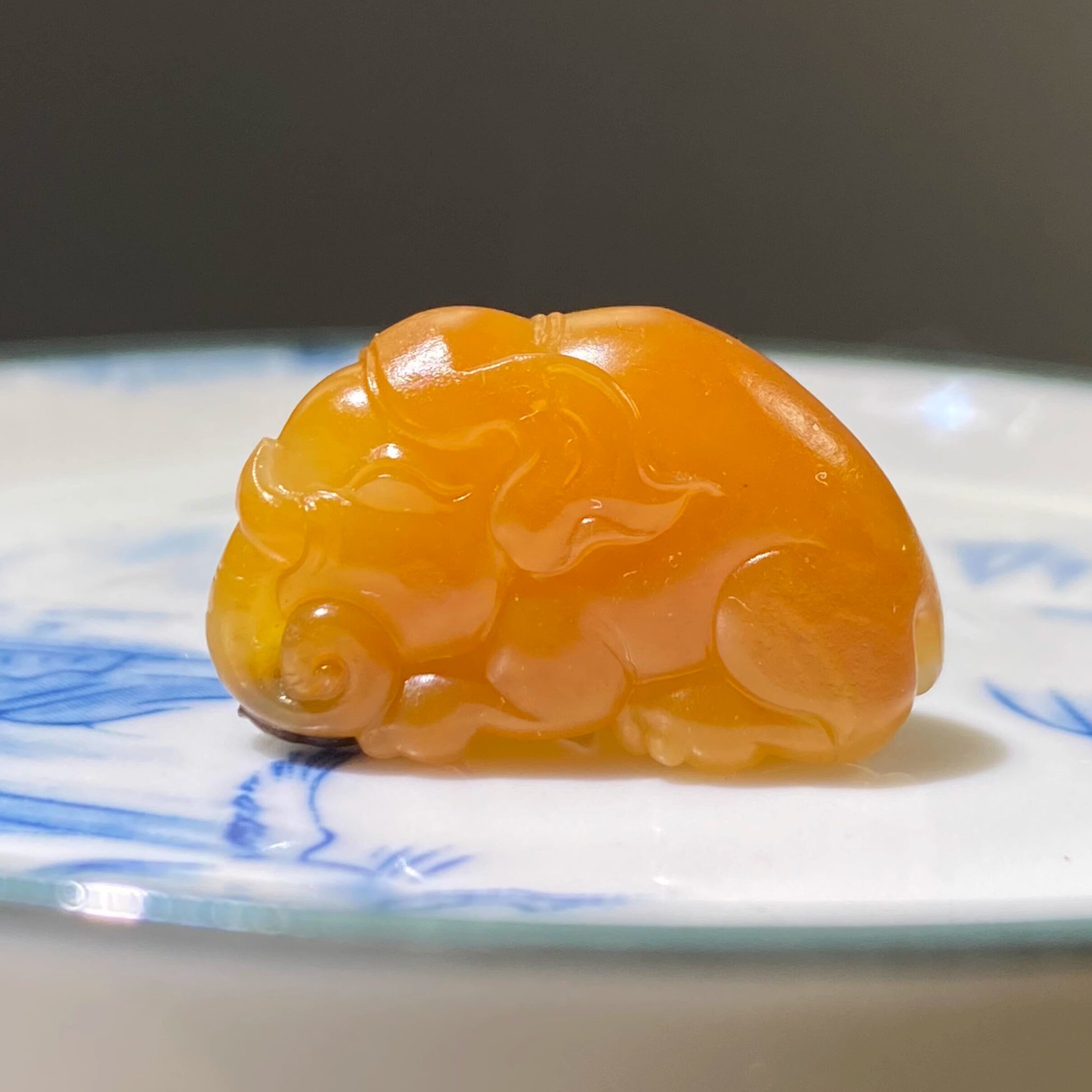 【宝玉斋】新疆和田玉籽料挂件黄沁◆太平有象◆苏州玉雕吊坠挂件