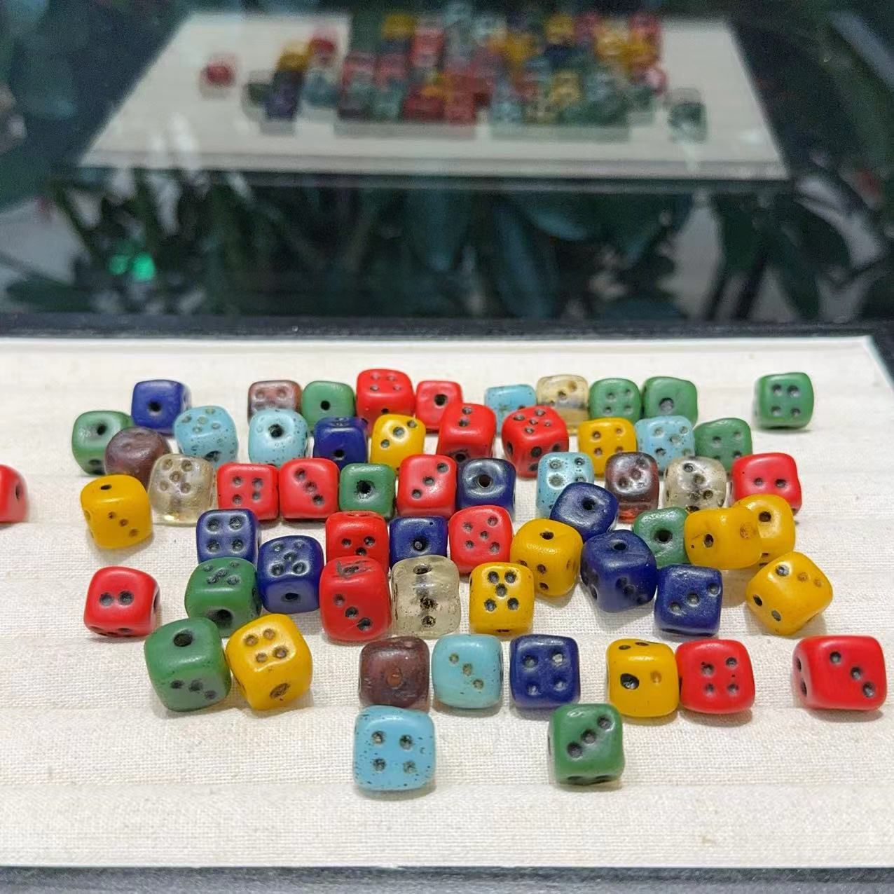 尼泊尔老琉璃骰子配珠散珠顶珠手工珠手串佛珠DIY风格随机发