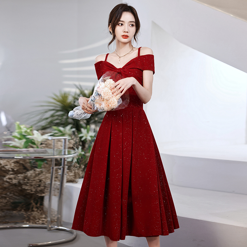 简约吊带A字裙中长款烫金