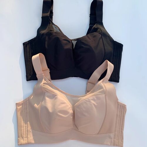 大胸显小光板无痕调整型文胸