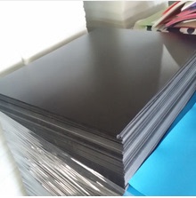 黑色磨砂塑料片 0.4-0.5 0.8 1.5 2毫米箱包内衬塑料垫板1MMPP板