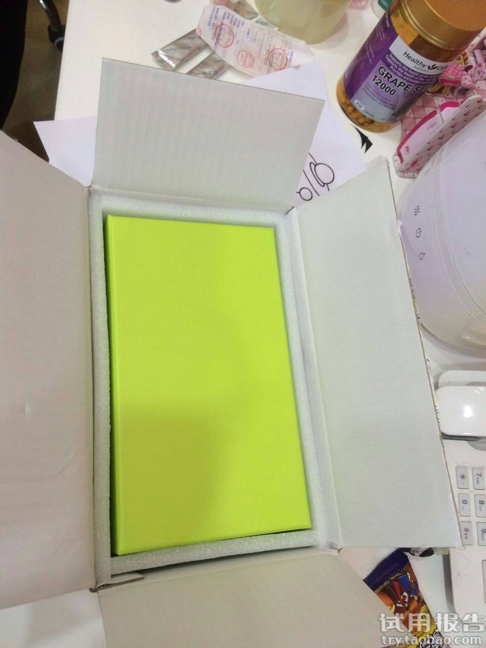 佰草集新玉润保湿眼部啫喱眼霜