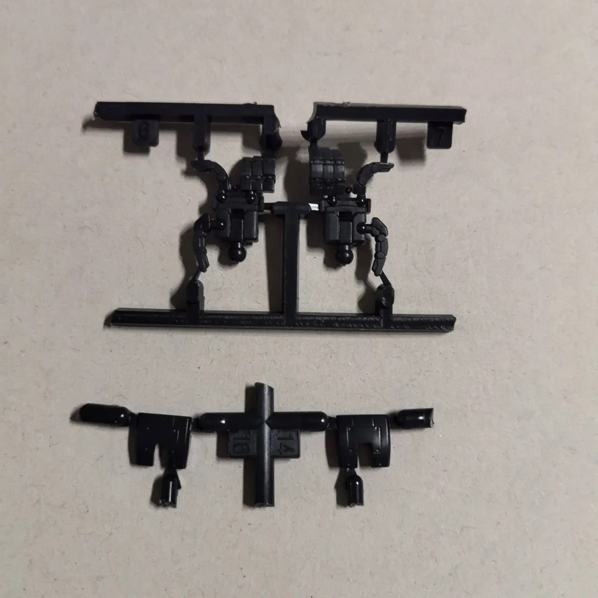 RG1/144 万代模型RG元祖RX-78-2 模型 元祖 可动手一对