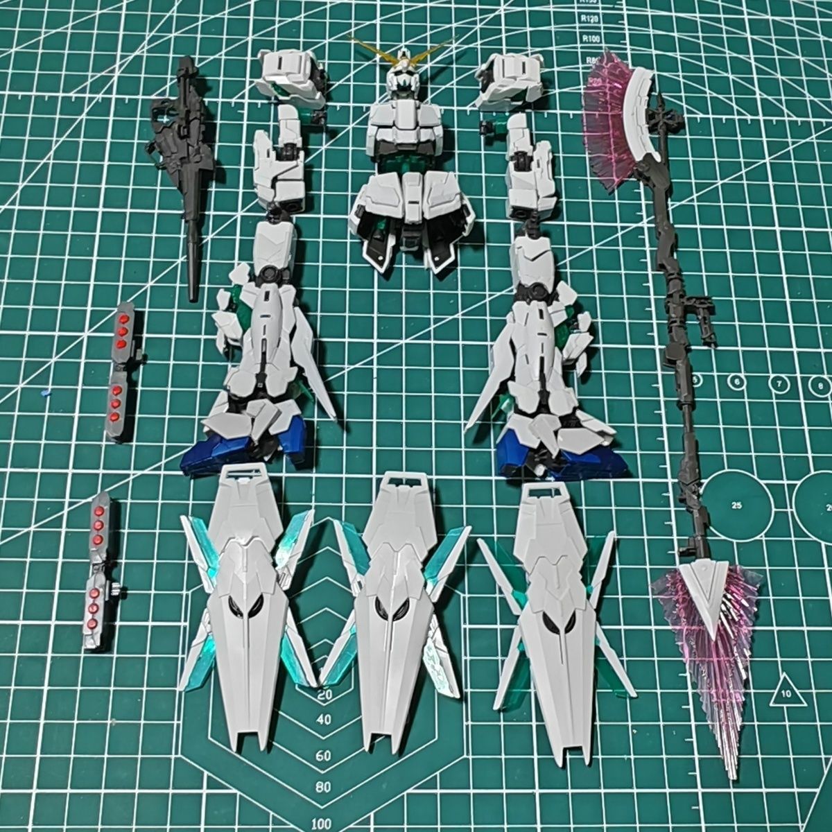 万代RG30 RG全装备独角兽 补件 配件 1/144 高达拼装模型补件图片