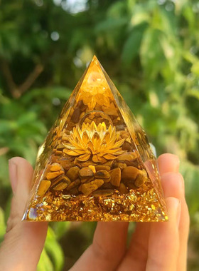 跨境爆款金字塔莲花水晶球碎石滴胶树脂家居桌面手工摆件