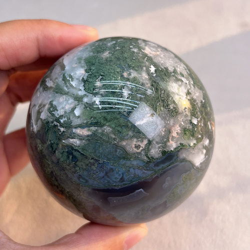 天然水草玛瑙球带晶洞摆件直径6.78cm，重417g，90号