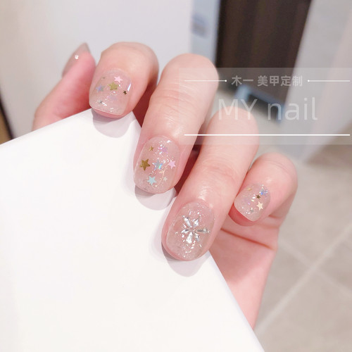 圣诞雪花纯手工短款裸色穿戴甲