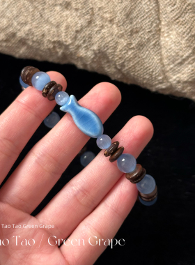新中式蓝色小鱼猫眼石串珠手链轻奢小众精致高颜值学生党闺蜜手串
