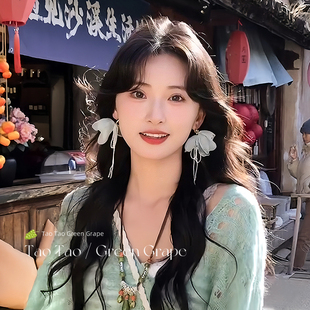 2026年新款薄荷绿色花朵流苏耳环女独特漂亮耳钉度假风海边耳饰