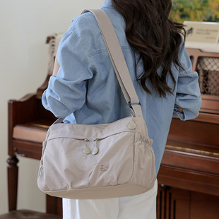 超轻多隔层大容量托特包女轻便防水牛津布包新款通勤斜挎单肩大包