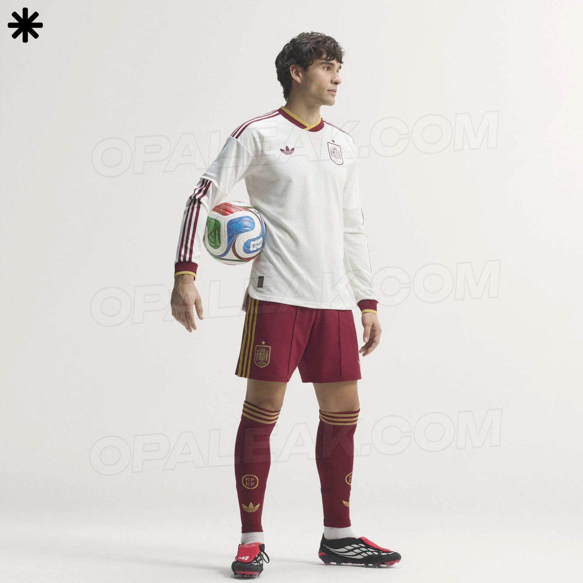 Adidas 26年世界杯西班牙客场男子成人球员版长袖足球服KA1957