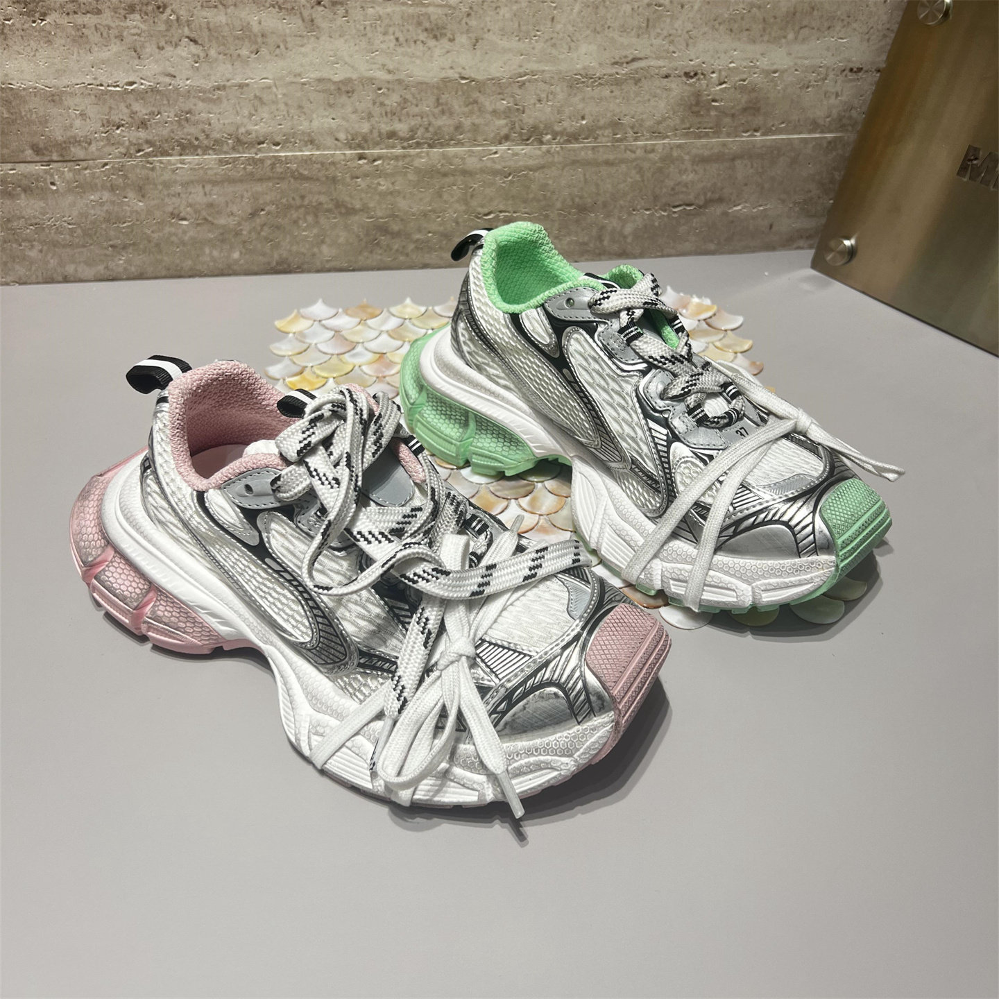 欧洲站绑带拼色老爹鞋女2026春夏新款真皮网面做旧厚底运动休闲鞋