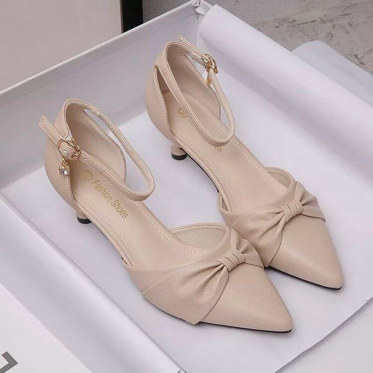 断码清仓真皮包头凉鞋女3cm小跟图片