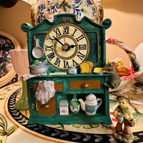 出口欧美实心树脂座钟摆件台资厂治愈摆件老货库存品质很好