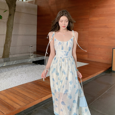 ByYou 2026新款气质蓝色碎花天丝吊带连衣裙收腰显瘦长款仙女裙子