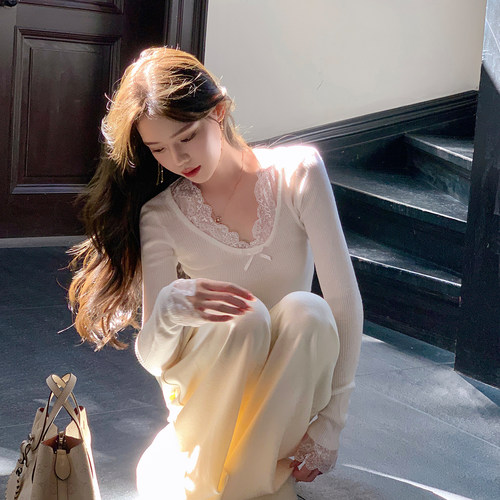 软糯蕾丝花边白色打底针织衫