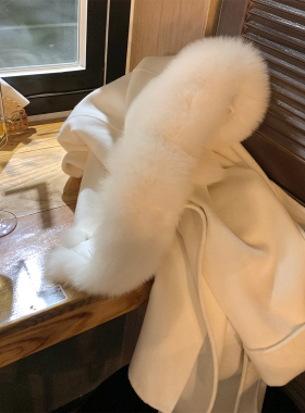 ByYou 冬季白色狐狸毛领连帽羊毛双面呢外套女收腰中长款毛呢大衣