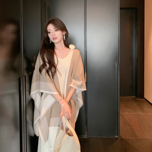 ByYou 2026冬季新款高级感羊毛斗篷针织开衫女外搭毛衣披肩外套