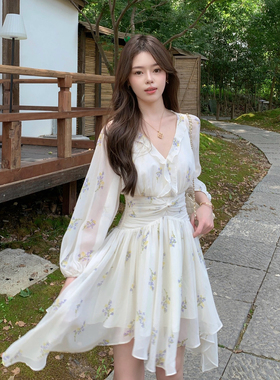 ByYou 夏季新款灯笼袖长袖v领白色雪纺碎花连衣裙短款收腰印花裙