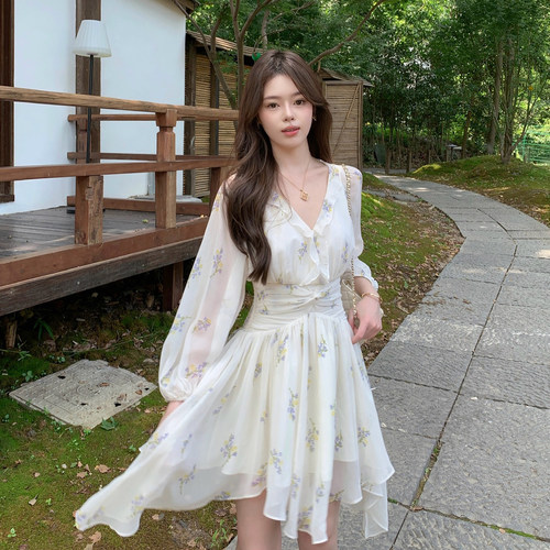 ByYou 夏季新款灯笼袖长袖v领白色雪纺碎花连衣裙短款收腰印花裙