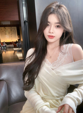 ByYou 冬季白色羊绒v领针织打底衫上衣套装女蕾丝吊带内搭两件套