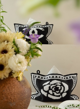 轻奢风小众设计白山茶花车载高级感桌面装饰纸巾盒高颜值抽纸巾套