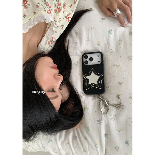 DT play 甜酷美少女黑色五角星镜子韩国ins博主小众设计适用于iphone17promax/16/15苹果14/13手机壳保护套