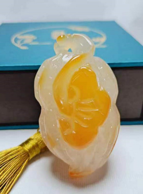 天然俏色玛瑙/玉髓/花生手把件 四季平安/手玩件 人生如意礼物