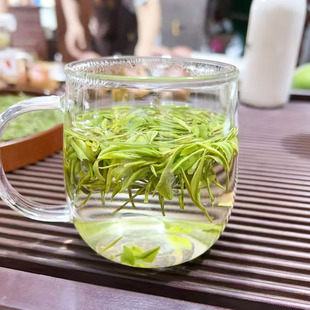 常州特产茶叶溧阳天目湖白茶竖顶盖罐装50克茶汤鹅黄清亮味道甘醇