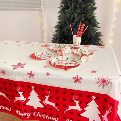 圣诞节桌布餐具麋鹿餐盘场景布置